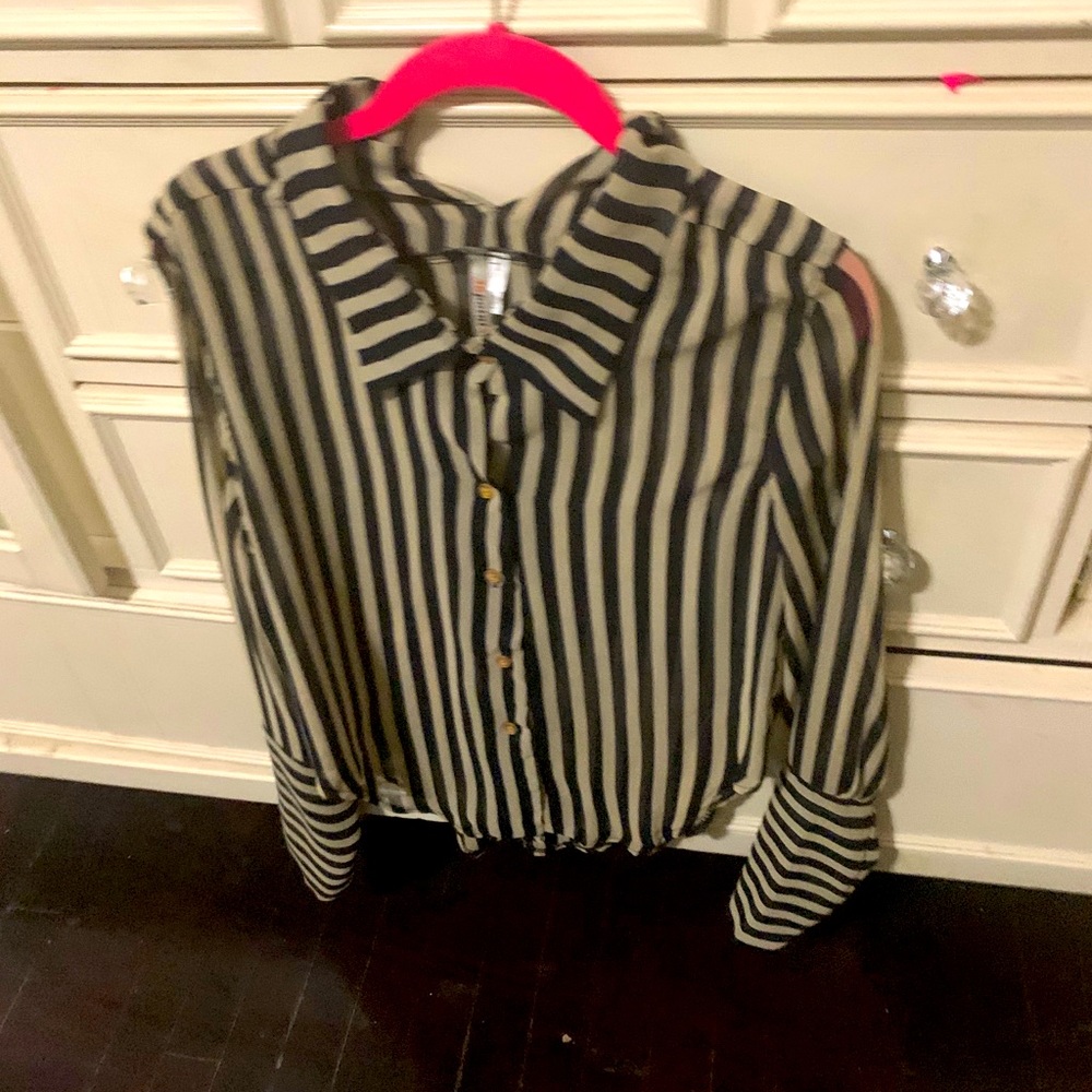 Women’s Blouse